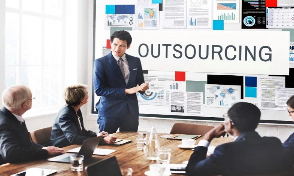 Outsourcing to HR Consulting firms in Noida